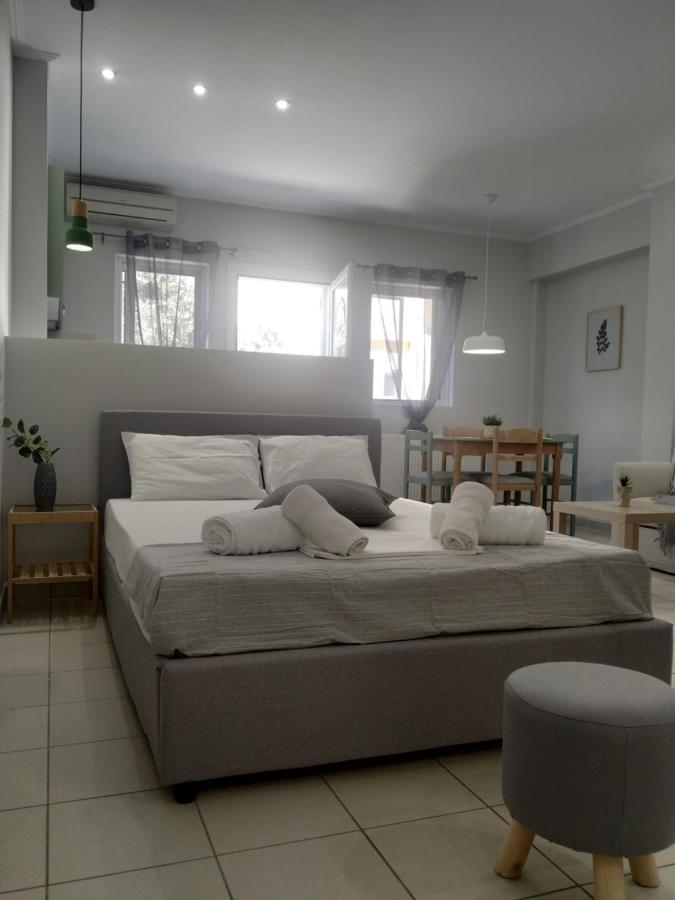 Elaia Lefkada City